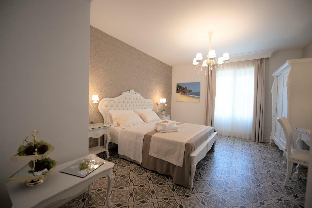 Sui Generis Tropea Luxury Rooms Exterior foto